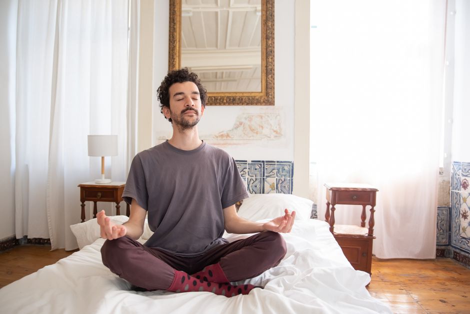 Meditating in bed for sleep