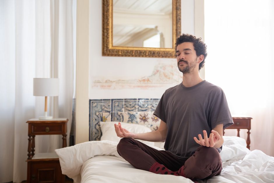 Meditating in bed for sleep