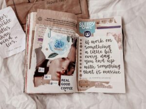 The Five Minute Journal (Intelligent Change)